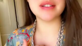 OF GIRL hot Lillias Right o n l y f a n s Vid Sensational