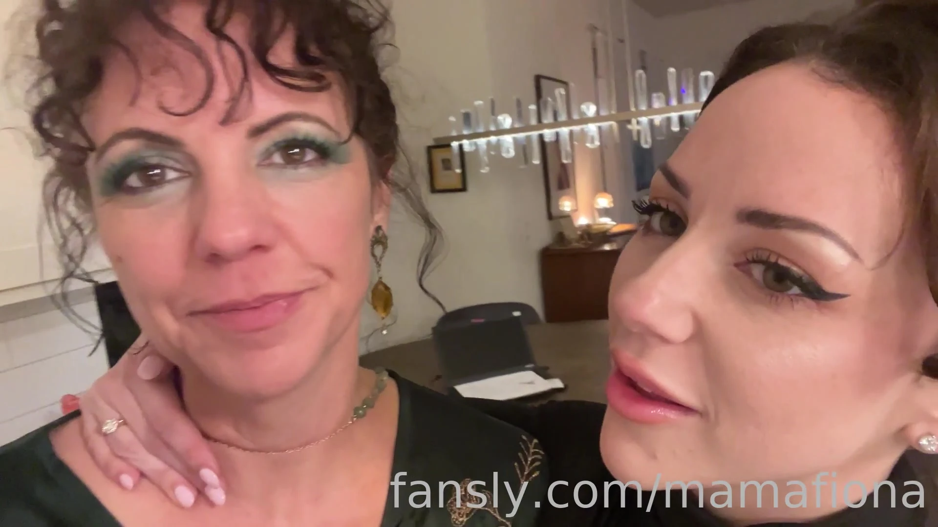 celeb wannabe Tease Mama Fiona Nude OF Epic