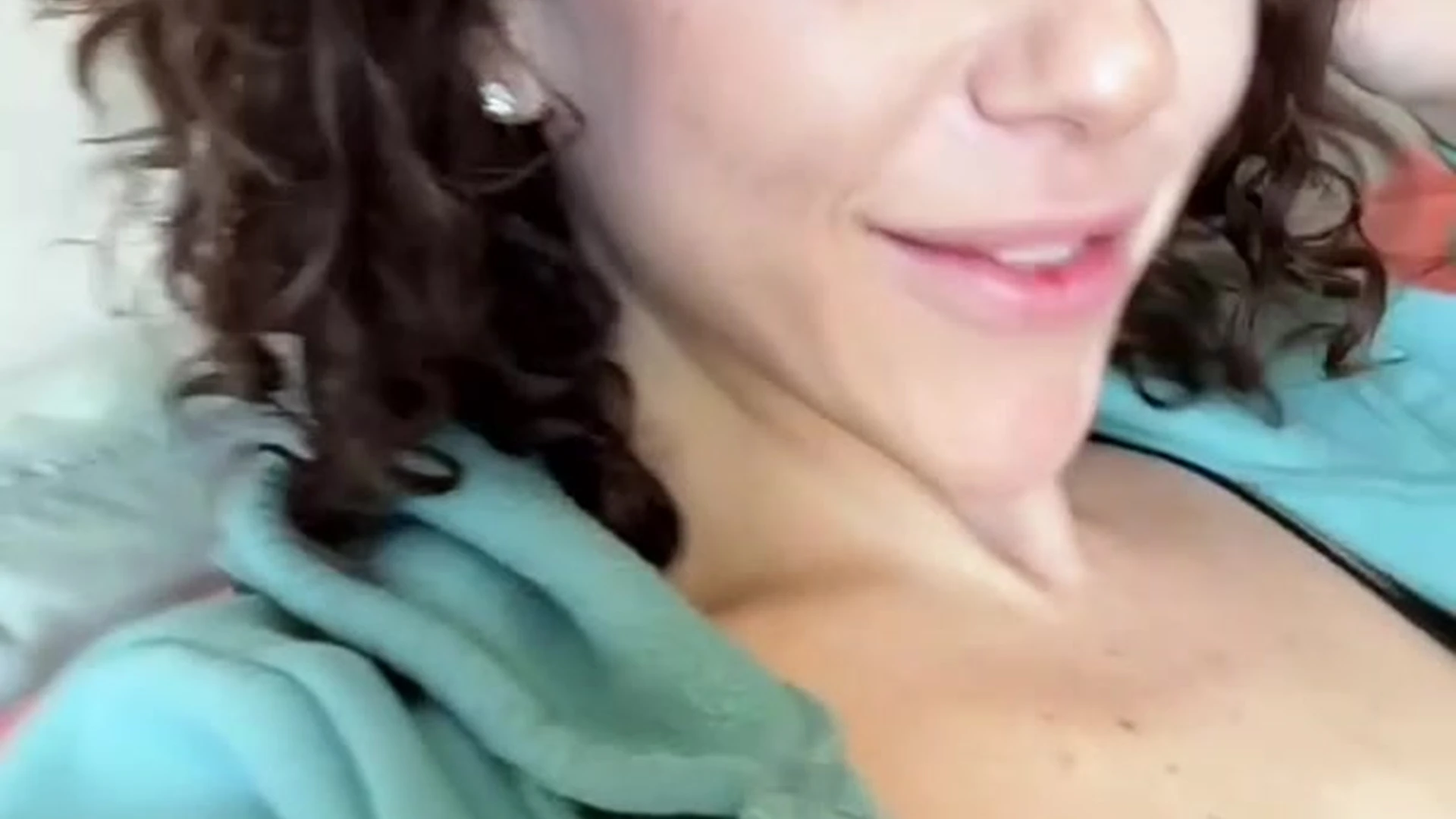 Droopy Tits Mama Fiona fapello PRIVATE