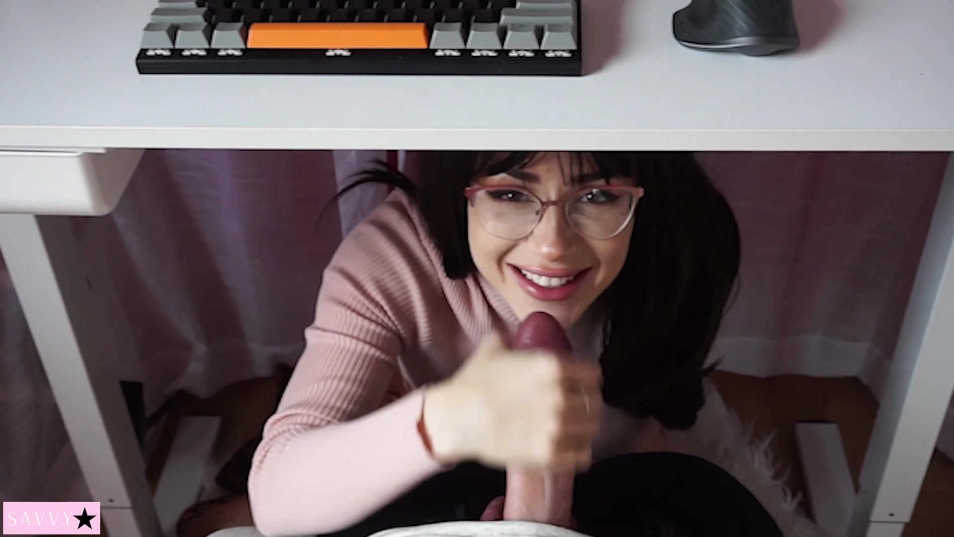 Sensational influencer Natural Tits Mama Fiona pussy