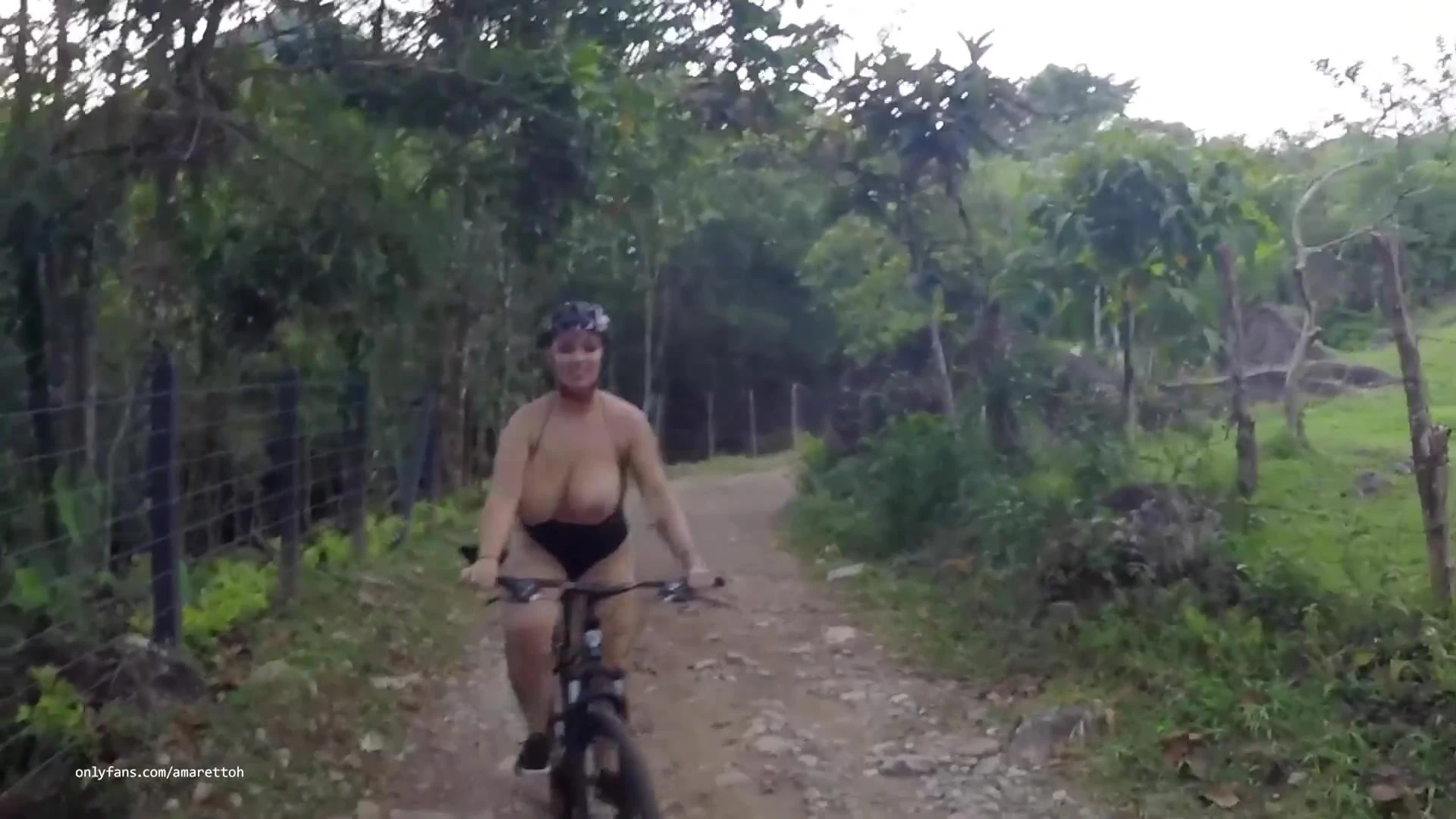 Sensational Angelic Babe Amarettoh Naked Leaks