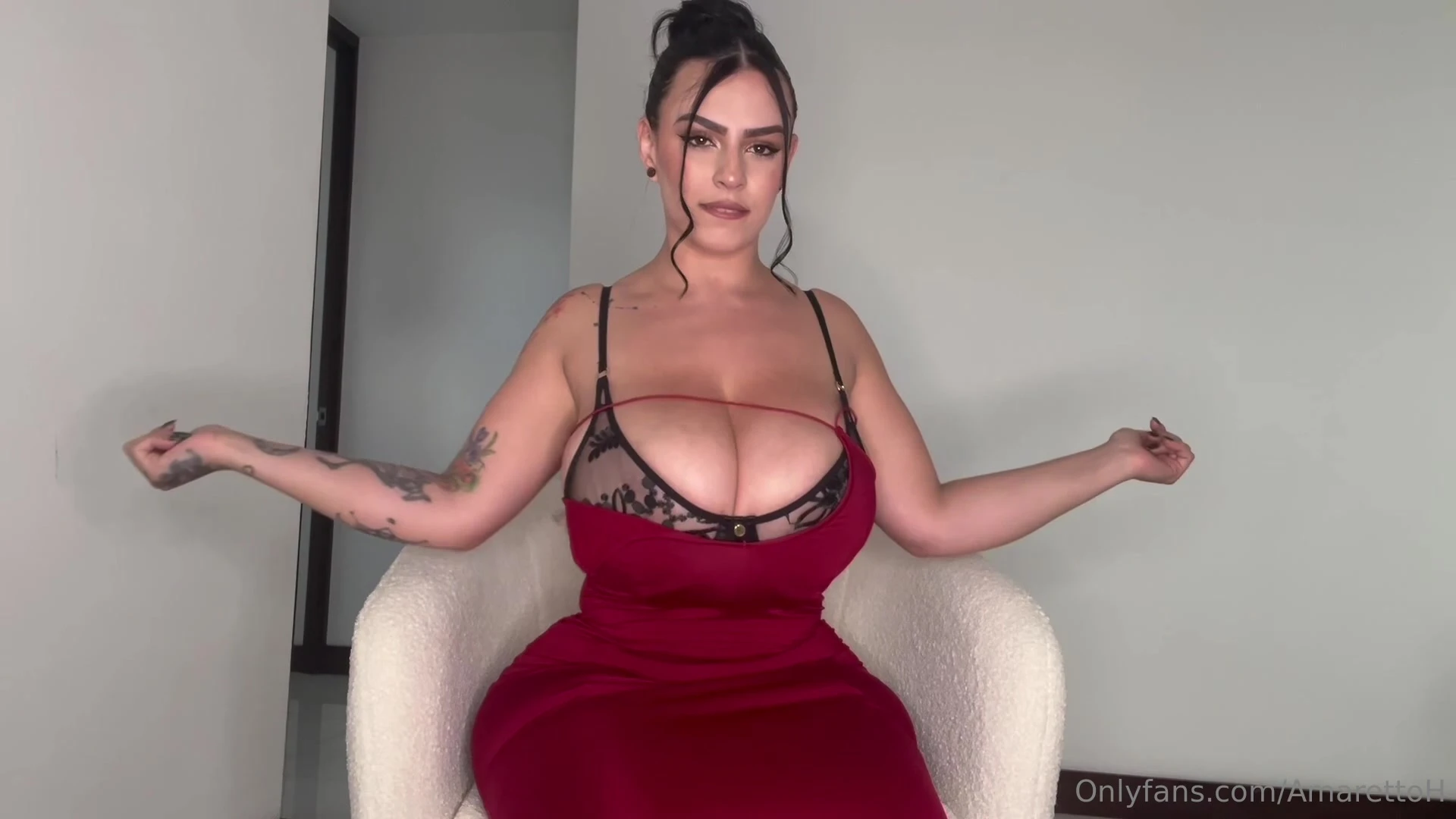 Lingerine Amarettoh nude