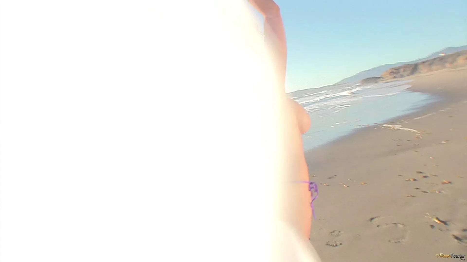 bimbo Natural Tits Tessa Fowler tits pic Sensational